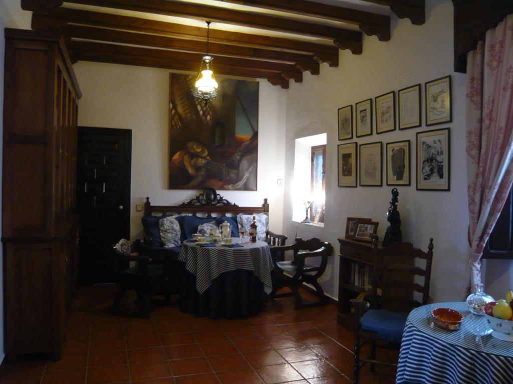Hospederia Casa De La Torre Guest House El Toboso Bagian luar foto