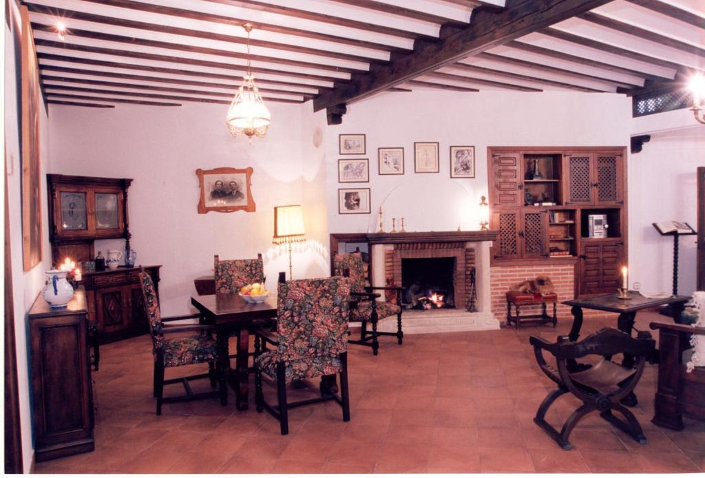Hospederia Casa De La Torre Guest House El Toboso Bagian luar foto