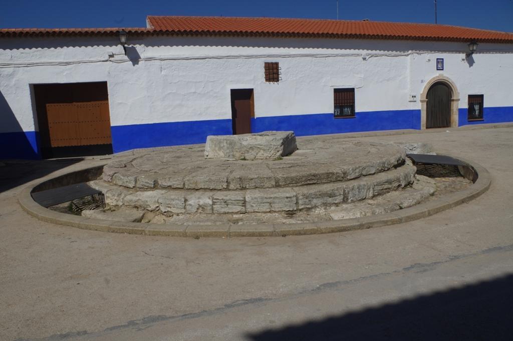 Hospederia Casa De La Torre Guest House El Toboso Bagian luar foto