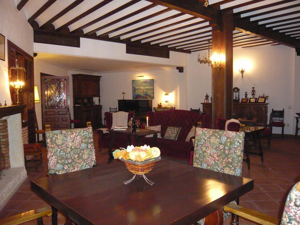 Hospederia Casa De La Torre Guest House El Toboso Bagian luar foto