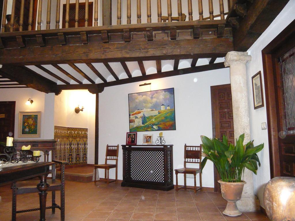 Hospederia Casa De La Torre Guest House El Toboso Bagian luar foto
